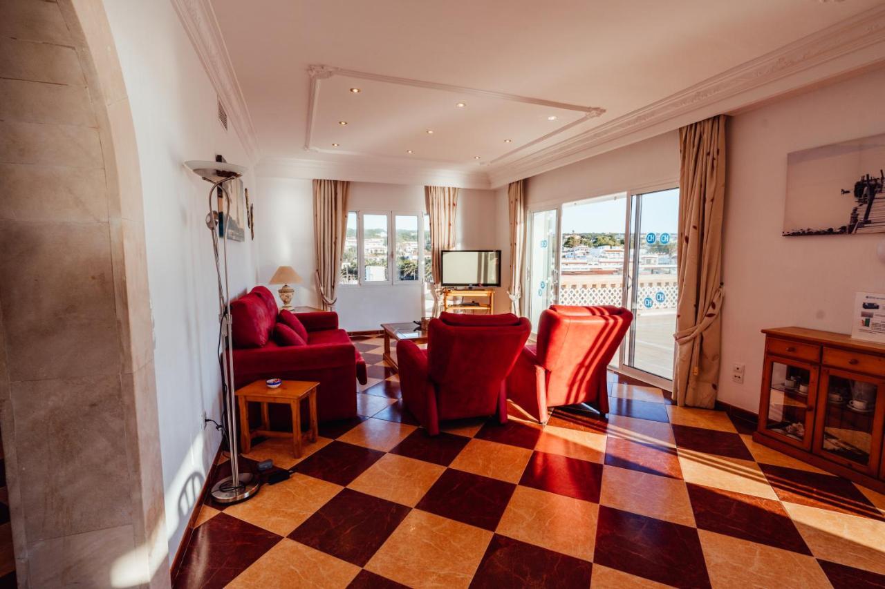 Apartamentos Punta Prima Beach Luaran gambar