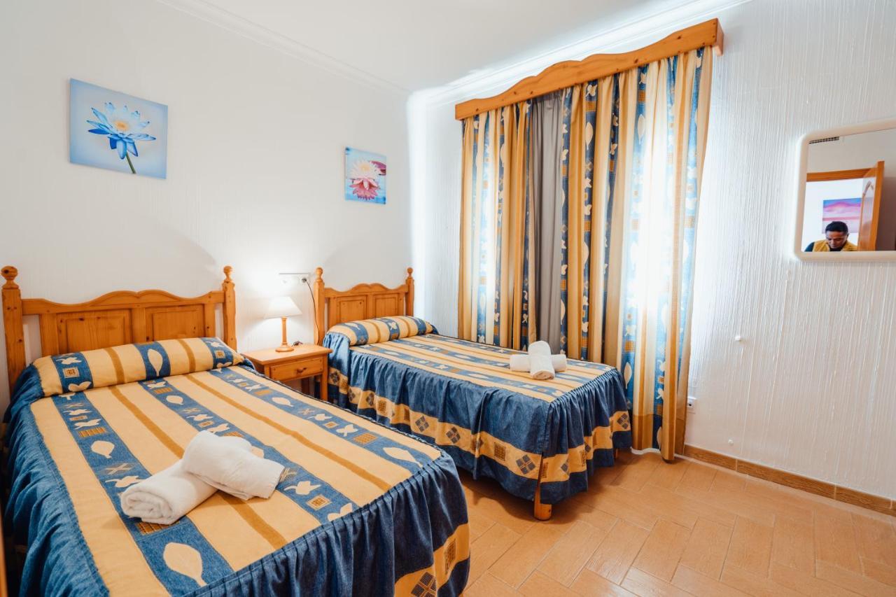 Apartamentos Punta Prima Beach Luaran gambar